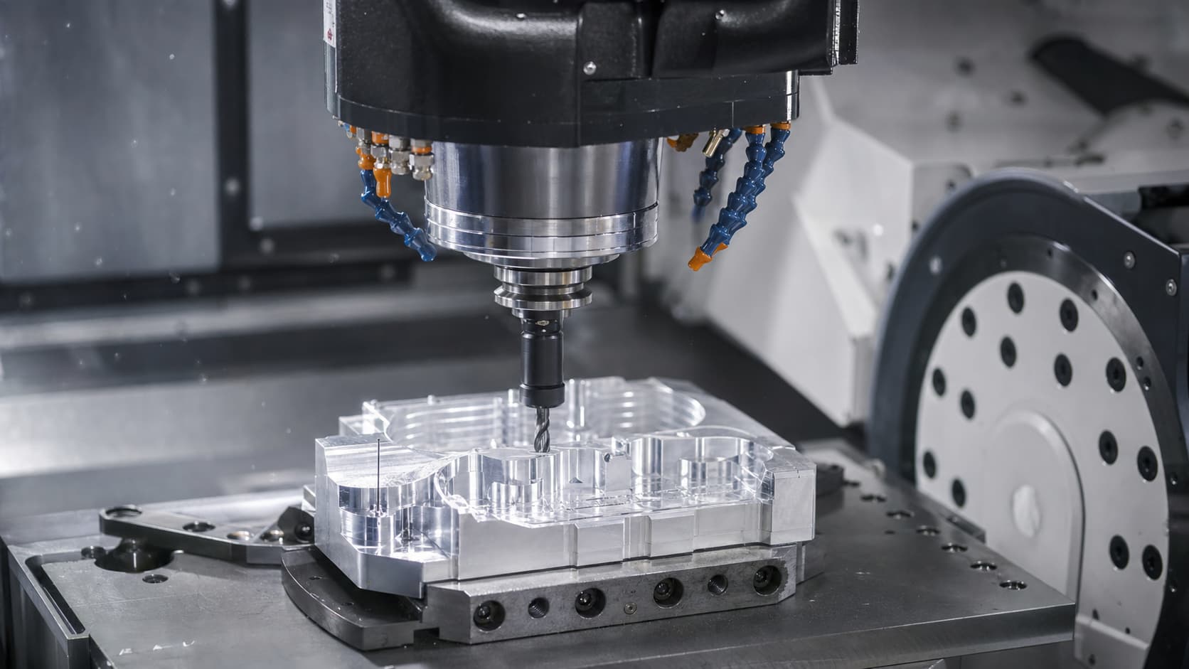 Model A BT30 100mm 3KW CNC megmunkálóközpont alkalmazás